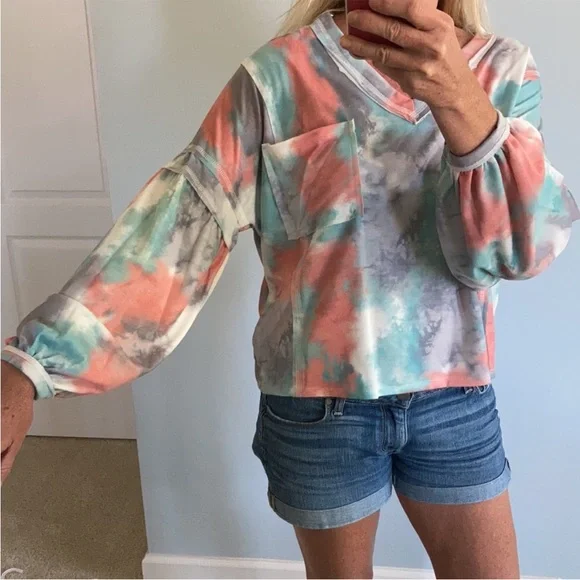 Long Puff Sleeves Tie Dye Top - Picture 3 of 7